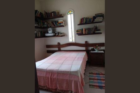 Casa à venda com 3 quartos, 235m² em Piratininga, Niterói