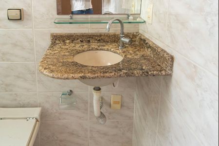 Casa para alugar com 315m², 3 quartos e 8 vagas Casa para alugar com 315m², 3 quartos e 8 vagasBanheiro da Suíte