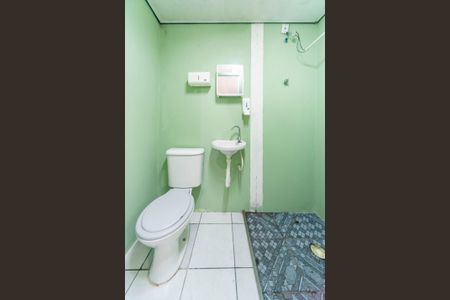 Casa para alugar com 315m², 3 quartos e 8 vagas Casa para alugar com 315m², 3 quartos e 8 vagasBanheiro da Garagem