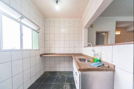 Casa para alugar com 315m², 3 quartos e 8 vagas Casa para alugar com 315m², 3 quartos e 8 vagasCozinha da Edícula