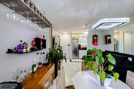 Apartamento à venda com 59m², 3 quartos e 1 vaga Apartamento à venda com 59m², 3 quartos e 1 vagaSala