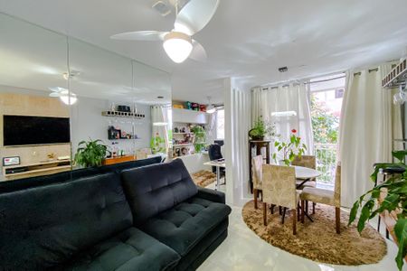 Apartamento à venda com 59m², 3 quartos e 1 vaga Apartamento à venda com 59m², 3 quartos e 1 vagaSala