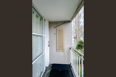Varanda da Sala de apartamento à venda com 3 quartos, 59m² em Jardim Sabara, São Paulo
