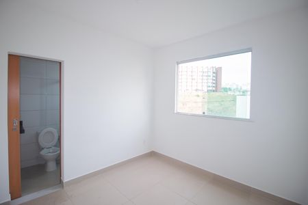 Suíte de apartamento para alugar com 2 quartos, 68m² em Cabral, Contagem