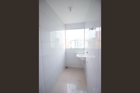 Apartamento para alugar com 68m², 2 quartos e 2 vagas Apartamento para alugar com 68m², 2 quartos e 2 vagasCozinha e Área de Serviço