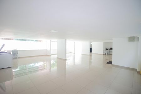 Apartamento para alugar com 68m², 2 quartos e 2 vagas Apartamento para alugar com 68m², 2 quartos e 2 vagasÁrea comum - Salão de festas