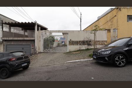 Casa de condomínio à venda com 56m², 2 quartos e 1 vagaFachada