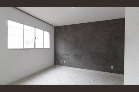 Sala de casa de condomínio à venda com 2 quartos, 56m² em Parque Boturussu, São Paulo