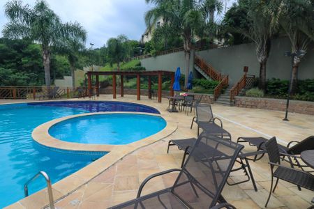 Casa de condomínio à venda com 218m², 4 quartos e 2 vagasÁrea comum - Piscina