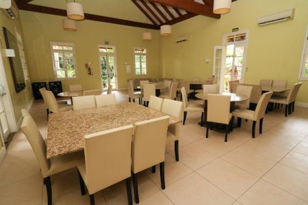 Casa de condomínio à venda com 218m², 4 quartos e 2 vagasÁrea comum - Salão de festas 1