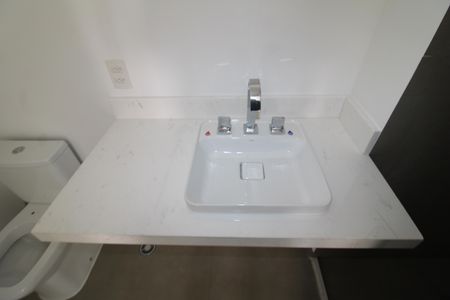 Apartamento para alugar com 74m², 2 quartos e 1 vagaBanheiro 2