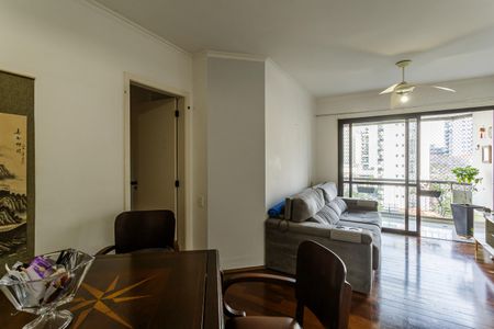 Sala de apartamento à venda com 3 quartos, 67m² em Indianópolis, São Paulo