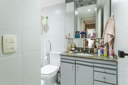 Apartamento à venda com 67m², 3 quartos e 1 vaga Apartamento à venda com 67m², 3 quartos e 1 vagaBanheiro da Suíte