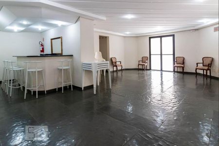 Apartamento à venda com 67m², 3 quartos e 1 vaga Apartamento à venda com 67m², 3 quartos e 1 vagaÁrea comum - Salão de festas