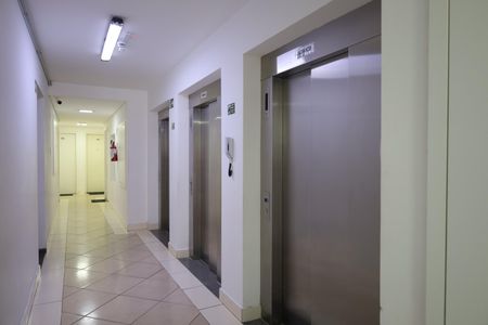 Apartamento à venda com 45m², 2 quartos e 1 vagaÁrea comum - Saguão do andar