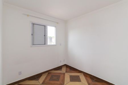 Quarto 1 de apartamento para alugar com 2 quartos, 45m² em Vila Carmosina, São Paulo