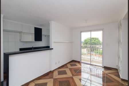 Sala de apartamento para alugar com 2 quartos, 45m² em Vila Carmosina, São Paulo