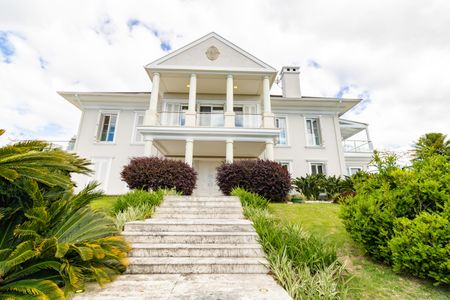 Casa de condomínio para alugar com 940m², 7 quartos e 1 vagaFachada