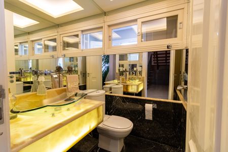 Casa de condomínio para alugar com 940m², 7 quartos e 1 vagaLavabo 1