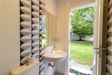 Casa de condomínio para alugar com 940m², 7 quartos e 1 vagaBanheiro