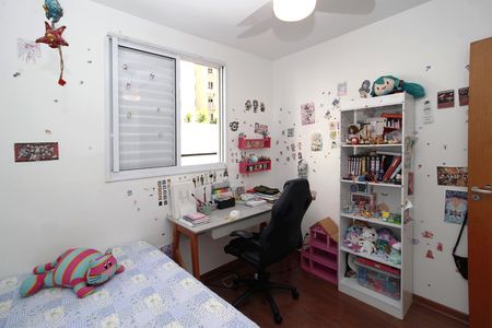 Apartamento à venda com 83m², 3 quartos e 2 vagasQuarto 