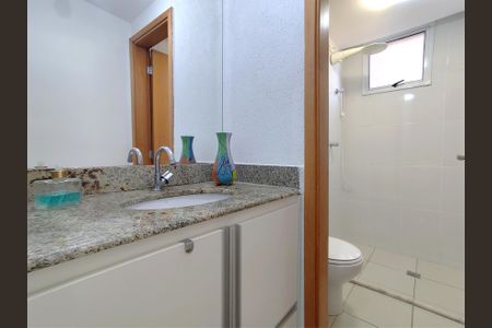 Apartamento à venda com 83m², 3 quartos e 2 vagasBanheiro