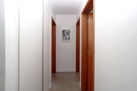 Apartamento à venda com 83m², 3 quartos e 2 vagasCorredor