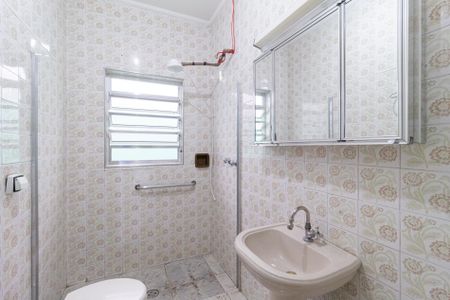 Casa à venda com 160m², 4 quartos e 2 vagas Casa à venda com 160m², 4 quartos e 2 vagasBanheiro Social