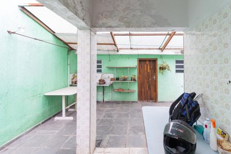 Casa à venda com 160m², 4 quartos e 2 vagas Casa à venda com 160m², 4 quartos e 2 vagasQuintal