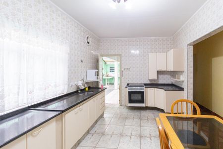 Casa à venda com 160m², 4 quartos e 2 vagas Casa à venda com 160m², 4 quartos e 2 vagasCozinha