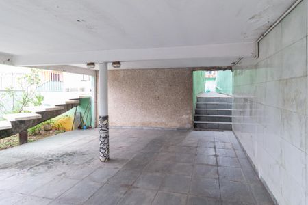 Casa à venda com 160m², 4 quartos e 2 vagas Casa à venda com 160m², 4 quartos e 2 vagasGaragem