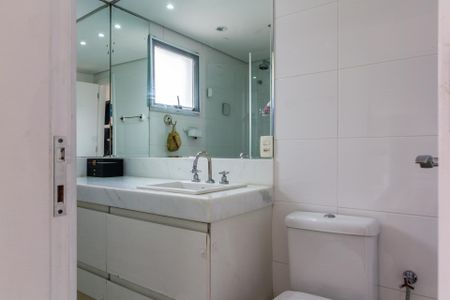 Apartamento à venda com 145m², 3 quartos e 3 vagasBanheiro da Suíte 2