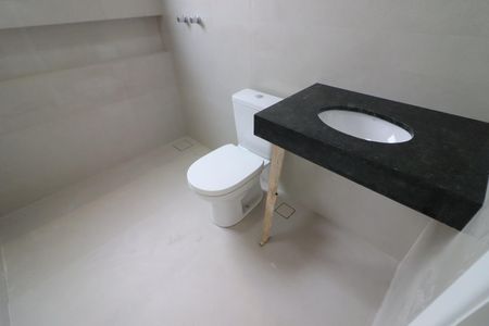 Casa à venda com 150m², 3 quartos e 4 vagasBanheiro da Suíte 3