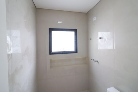 Casa à venda com 150m², 3 quartos e 4 vagasBanheiro da Suíte 3