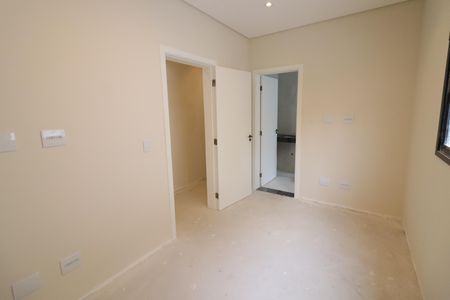 Casa à venda com 150m², 3 quartos e 4 vagasSuíte 2