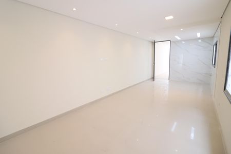 Casa à venda com 150m², 3 quartos e 4 vagasSala/Cozinha