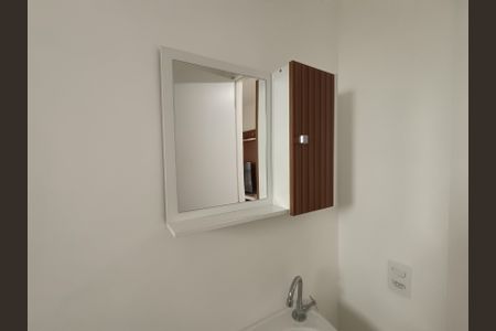 Studio para alugar com 25m², 1 quarto e sem vaga Studio para alugar com 25m², 1 quarto e sem vagaBanheiro Social