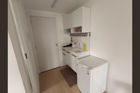 Studio para alugar com 25m², 1 quarto e sem vaga Studio para alugar com 25m², 1 quarto e sem vagaCozinha