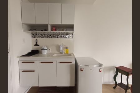 Studio para alugar com 25m², 1 quarto e sem vaga Studio para alugar com 25m², 1 quarto e sem vagaCozinha