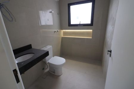 Casa à venda com 150m², 3 quartos e 4 vagasBanheiro da Suíte 3