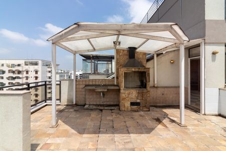 Apartamento à venda com 240m², 3 quartos e 3 vagasCobertura - churrasqueira