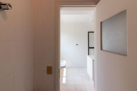 Apartamento à venda com 240m², 3 quartos e 3 vagasBanheiro de serviço