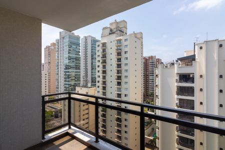 Apartamento à venda com 240m², 3 quartos e 3 vagasVaranda