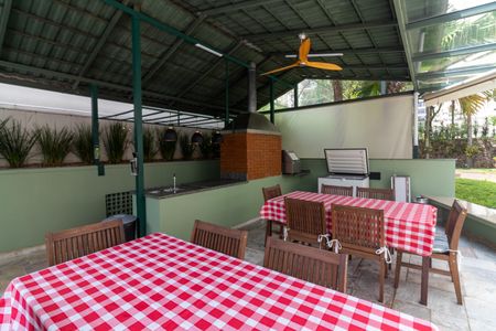 Apartamento à venda com 240m², 3 quartos e 3 vagasÁrea comum - Churrasqueira