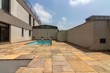 Apartamento à venda com 240m², 3 quartos e 3 vagasCobertura - Piscina