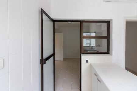 Apartamento à venda com 240m², 3 quartos e 3 vagasÁrea de Serviço