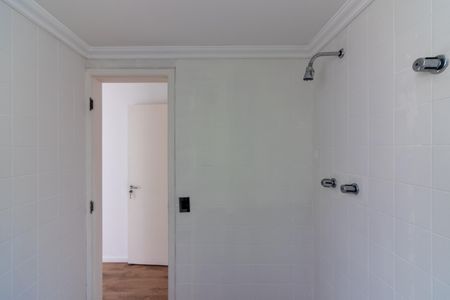 Apartamento à venda com 240m², 3 quartos e 3 vagasBanheiro da Suíte