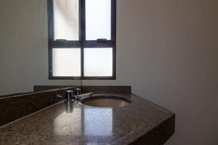 Apartamento à venda com 240m², 3 quartos e 3 vagasBanheiro da Suíte