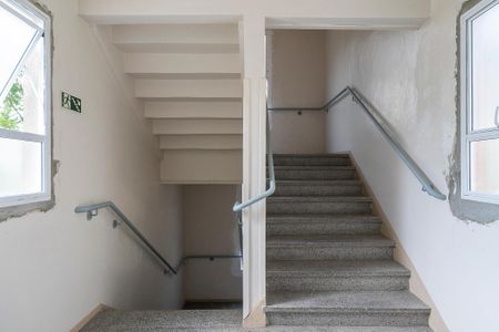 Apartamento à venda com 38m², 1 quarto e sem vagaEscada