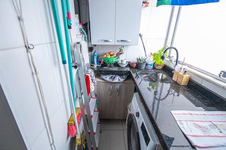 Apartamento à venda com 76m², 3 quartos e 1 vagaÁrea de Serviço